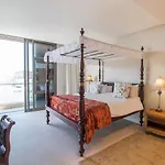 Waterfront Marina 2 Bedroom Yacht View